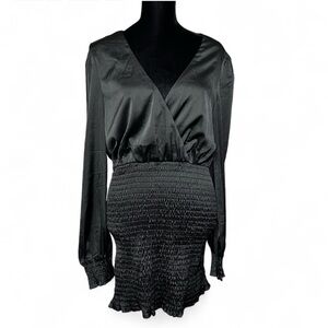 BLUE BLUSH Elegant Black Mini Long SleevesDress Whith Ruffled Skirt and V Neck M